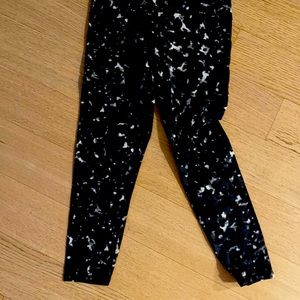 Iconic Sweaty Betty power pant. Size small excellent condition. Side leg pocket